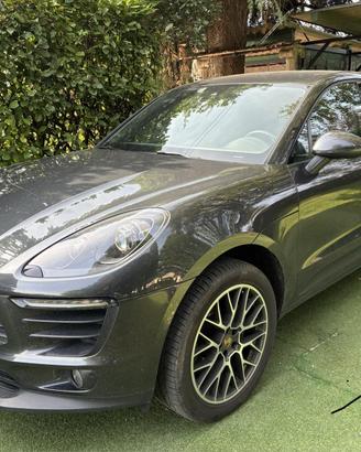 Porsche macan 2.0 pdk