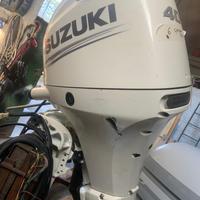 Motore Suzuki bianco 40/60 Cavalli