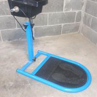 Pedana vibrante con fascia per massaggi