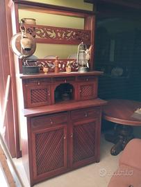 credenza con piattaia in noce 