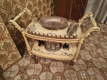 Tavolino - antiquariato