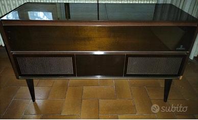 Mobile con giradischi Grundig e radio