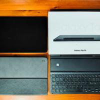 Samsung tablet s8 256gb + cover keyboard 