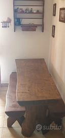 tavolo in legno massiccio 