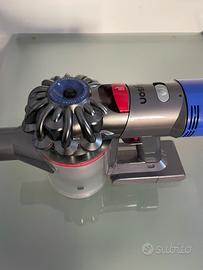 Dyson v8