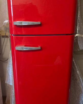 Frigorifero Smeg rosso