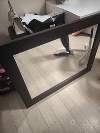 SPECCHIO CON CORNICE IN LEGNO
