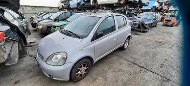 TOYOTA YARIS 2000 - RICAMBI