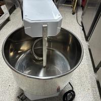 Impastatrice trifase professionale