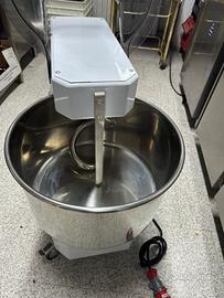 Impastatrice trifase professionale