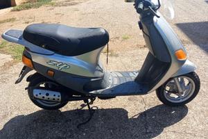 Scooter Piaggio Zip