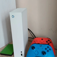 Xbox Series S + HDD 2TB + 2 controller