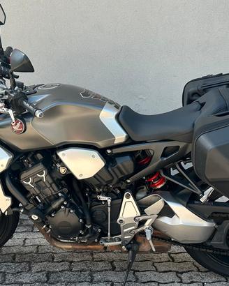HONDA CB 1000 R