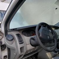renault trafic anno 2005 