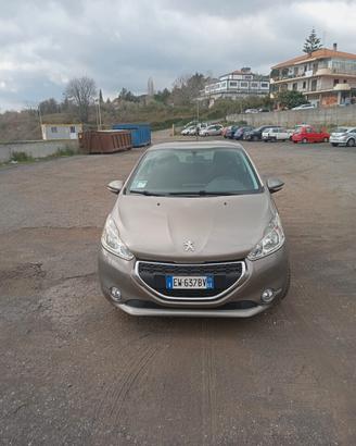 Peugeot 208 1.4 HDi 68 CV 3 porte Access