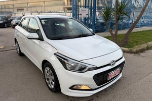 Hyundai i20 1.1 CRDi 75 cv 2015 114.000 km