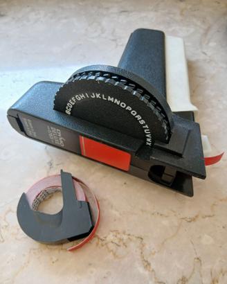 Etichettatrice a rilievo vintage Dymo Deluxe 1765