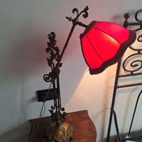 Lampada da tavolo vintage in ottone stile Liberty