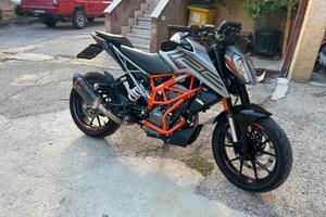 Ktm duke 125