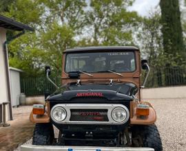 Toyota LAND CRUISER Bj40