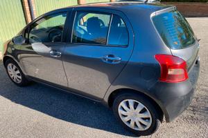 Toyota YARIS 1.3 5 porte