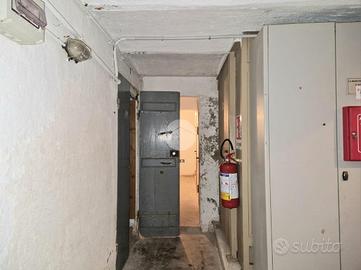 MULTILOCALE A GENOVA