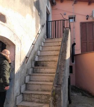 Trilocale da ristrutturare