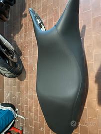 Sella Suzuki gsr 600