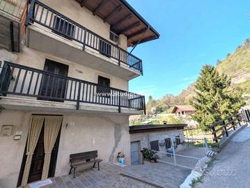 BOCCALDO: PORZIONE DI CASA CON STALLA!