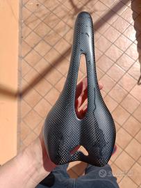 sellino carbonio cinese 