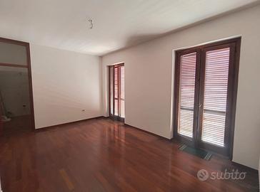 Appartamento in zona centrale con cantina