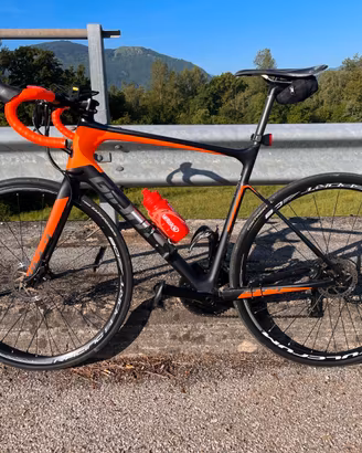 Bici corsa Giant Defy Advanced carbonio  105 tg.ML