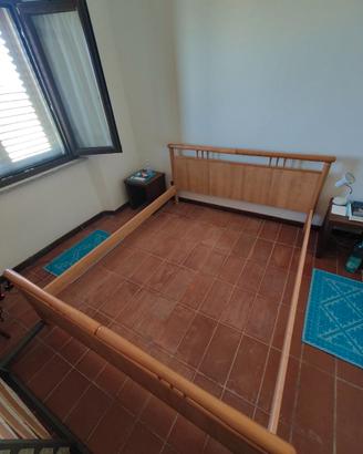 Struttura letto matrimoniale