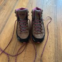 Scaponcini da trekking