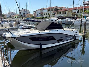 QuickSilver 875 sundeck