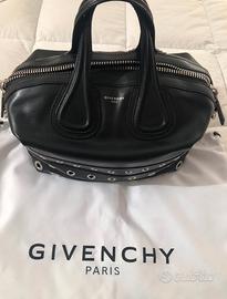 Givenchy mod.Nightingale con occhielli in acciaio