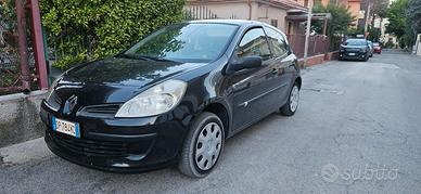 Renault cio gpl ( neopatentati)