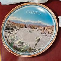 piatto decorativo in porcellana 