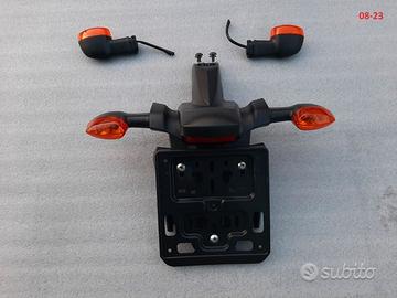 PORTATARGA FRECCE ORiGiNALI YAMAHA R1 07 08