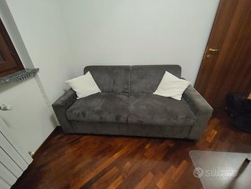 Divano letto pari al nuovo