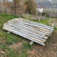 Pali di cemento per vigna
