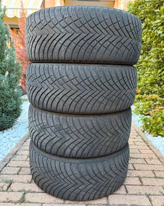 Gomme invernali Hankook 225/45 R17 94V