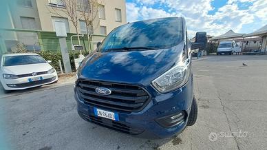 Ford Tourneo Custom 320 2.0 EcoBlue 130CV P L Tren