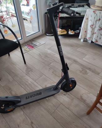 Monopattino elettrico ducati pro 1 evo