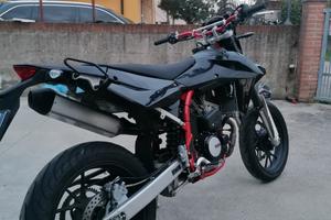 Plastiche nere SWM 125cc e 500cc 2022-2024
