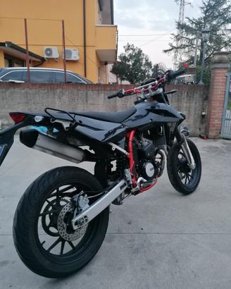 Plastiche nere SWM 125cc e 500cc 2022-2024