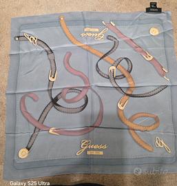 Foulard Guess in Seta