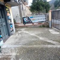 Locale commerciale su strada principale