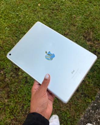 Tablet i pad APPLE 5