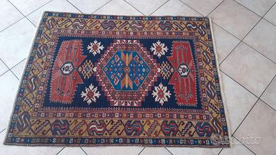 Tappeto orientale caucasico